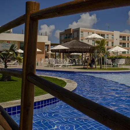 Flat Terreo Muro Alto Condomínio Clube com Sala Reversível para segundo quarto-3
